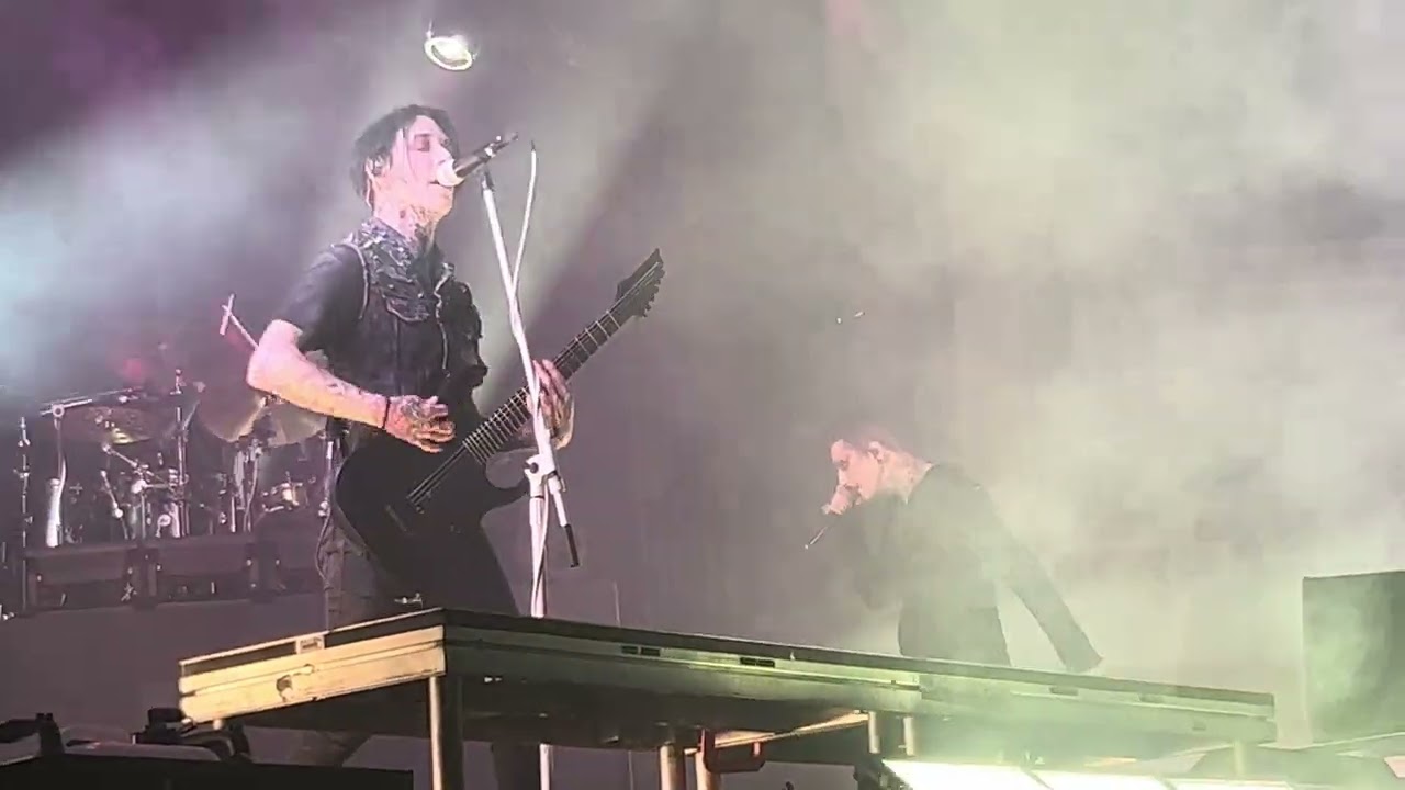 Motionless In White - Porcelain 10/21/23 Chicago IL (4K & MV88)