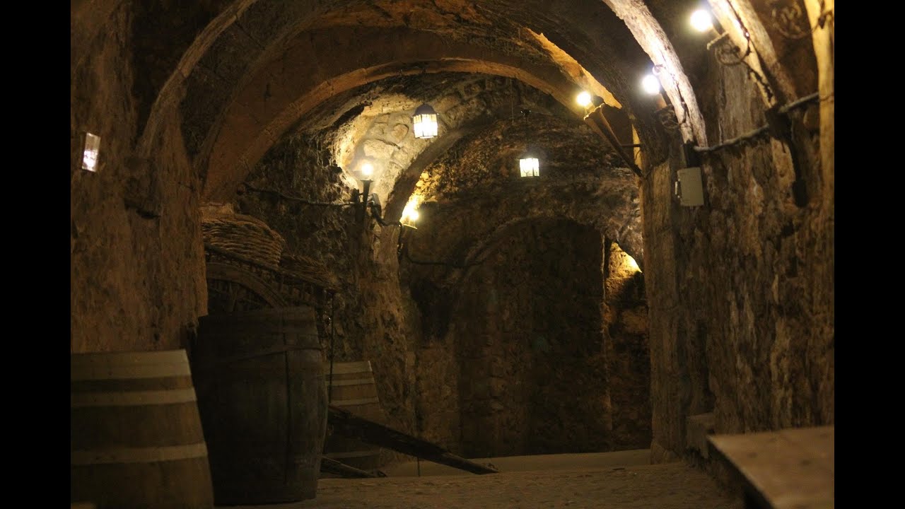 Las Edades dinamizan las bodegas subterr&aacute;neas de La Ribera