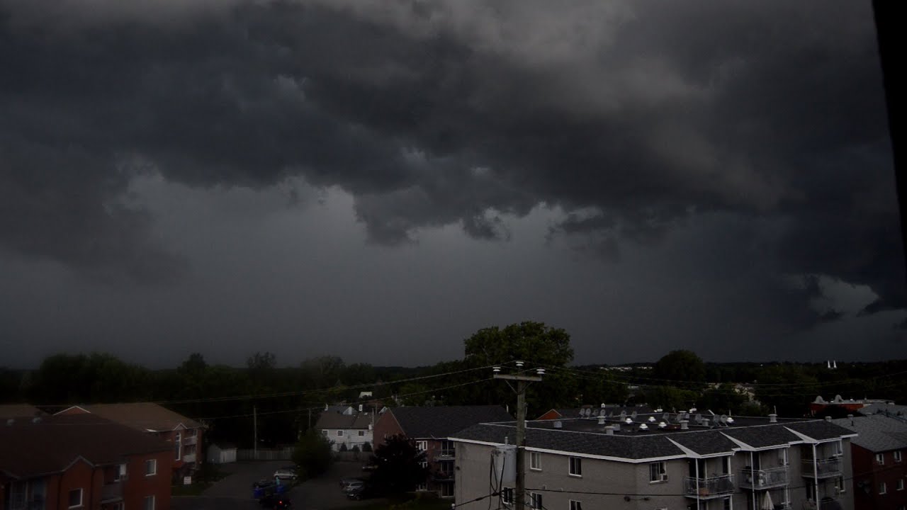 Severe thunderstorm in Montreal - July 15th, 2016