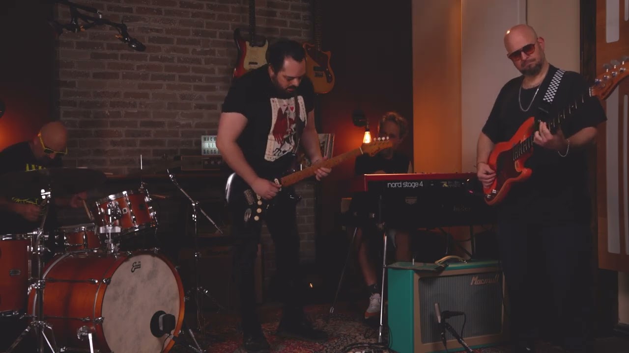 Macmull Live Session | David Levi &ndash; Slow Blues Improvisation 