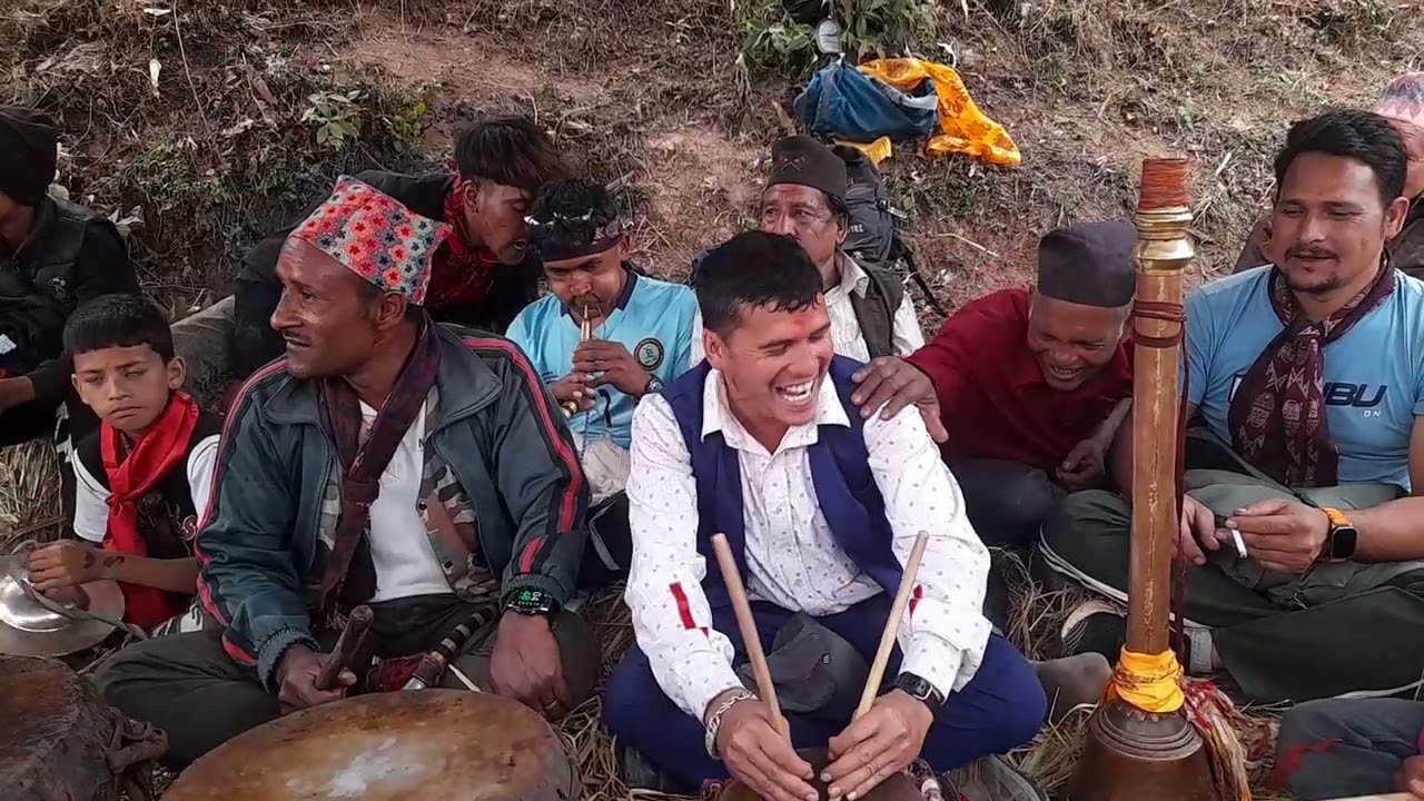 तपाई हरु ले नै हेरनुस कतिको रमाइलो भाको छ नाचदा नाचदै थाके र फुकले को हलो जस्तो भाको छ्न्😀😀