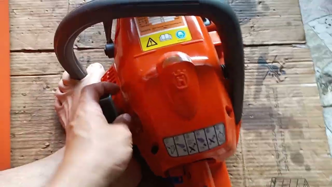 Siêu phẩm husqvarna 120 lướt kèm thùng nhựa giá trong video mọi người liên hệ sđt 0865103065 