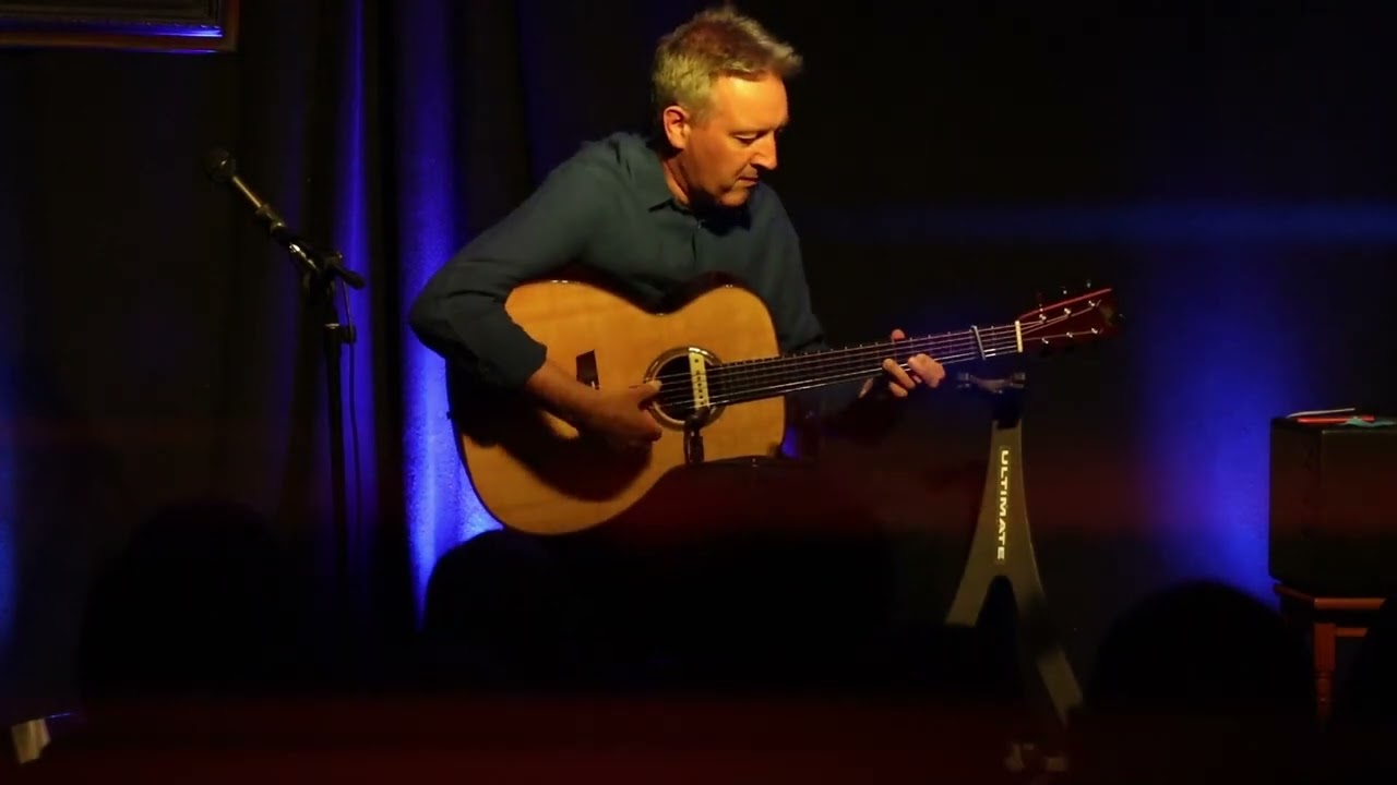 Clive Carroll Medley - Lament for Owen Roe O'Neill, Mistcovered Mountains, The Orphan