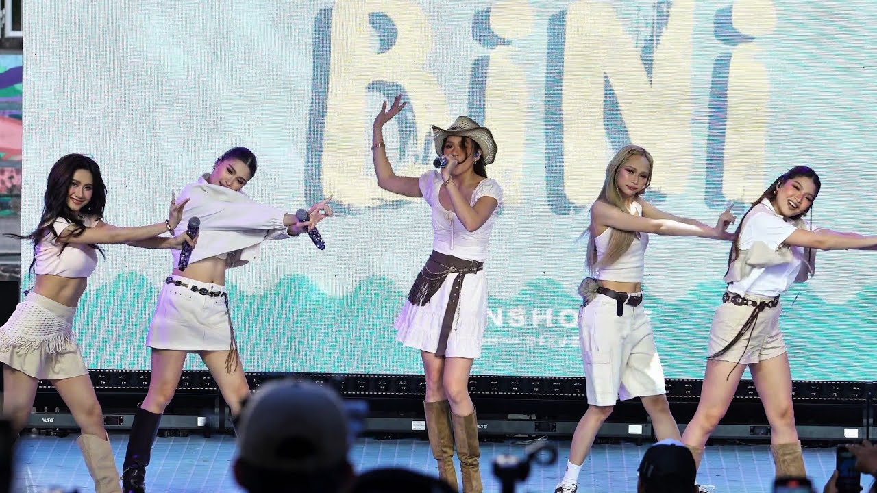 [4K] BINI - Unang Kilig (Live) @ Penshoppe THIS IS YOUR SIGN TO SUMMER Festival Mall Alabang