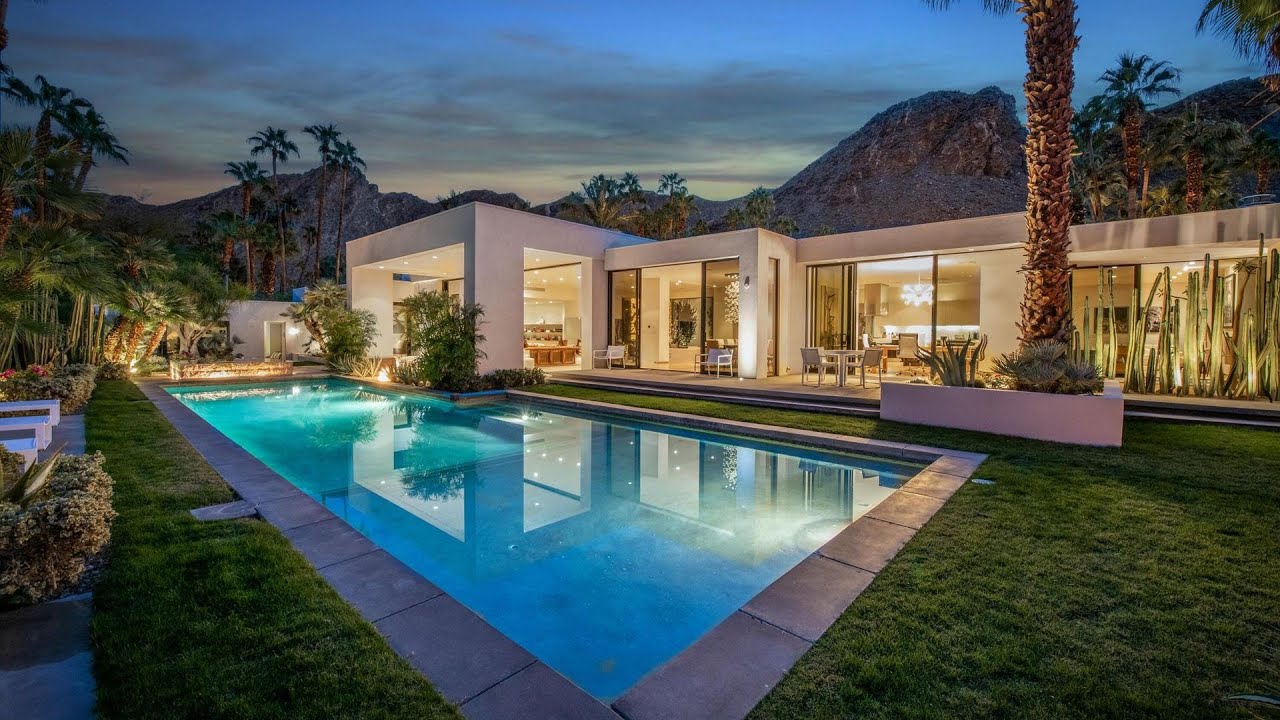 This $6,595,000 Chic home in Rancho Mirage offers the desert lifestyle to its fullest