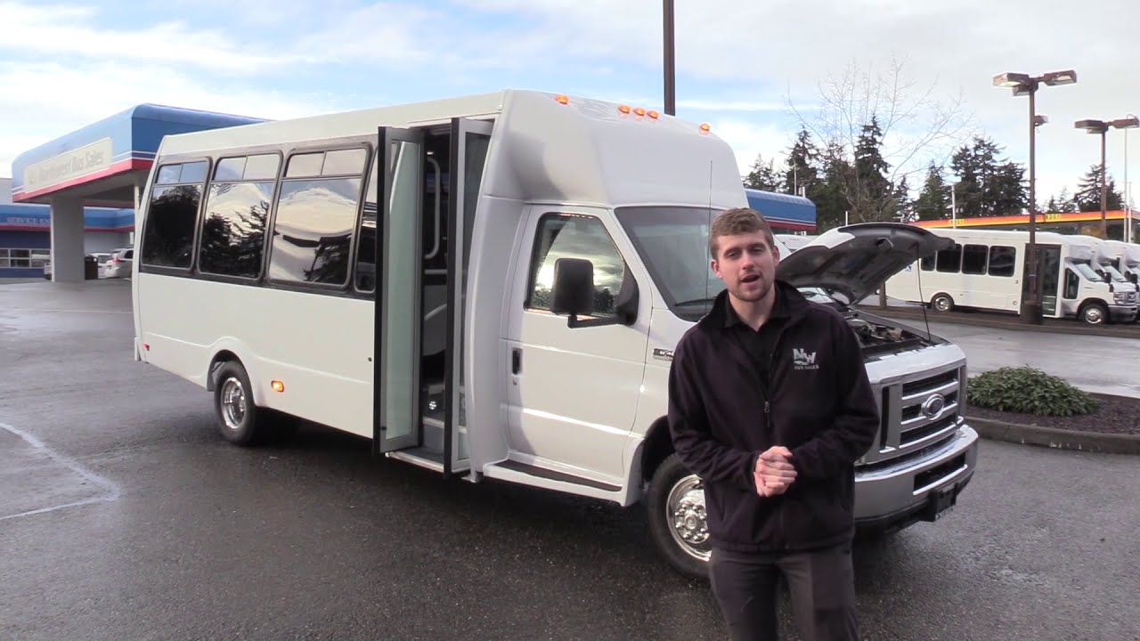 2010 Ford Federal 20 Passenger + Rear Luggage Shuttle Bus - S62898