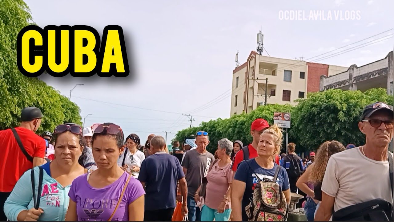 Cuba: El Pueblo de Cienfuegos se Tiró para la Calle en Fin de Año.