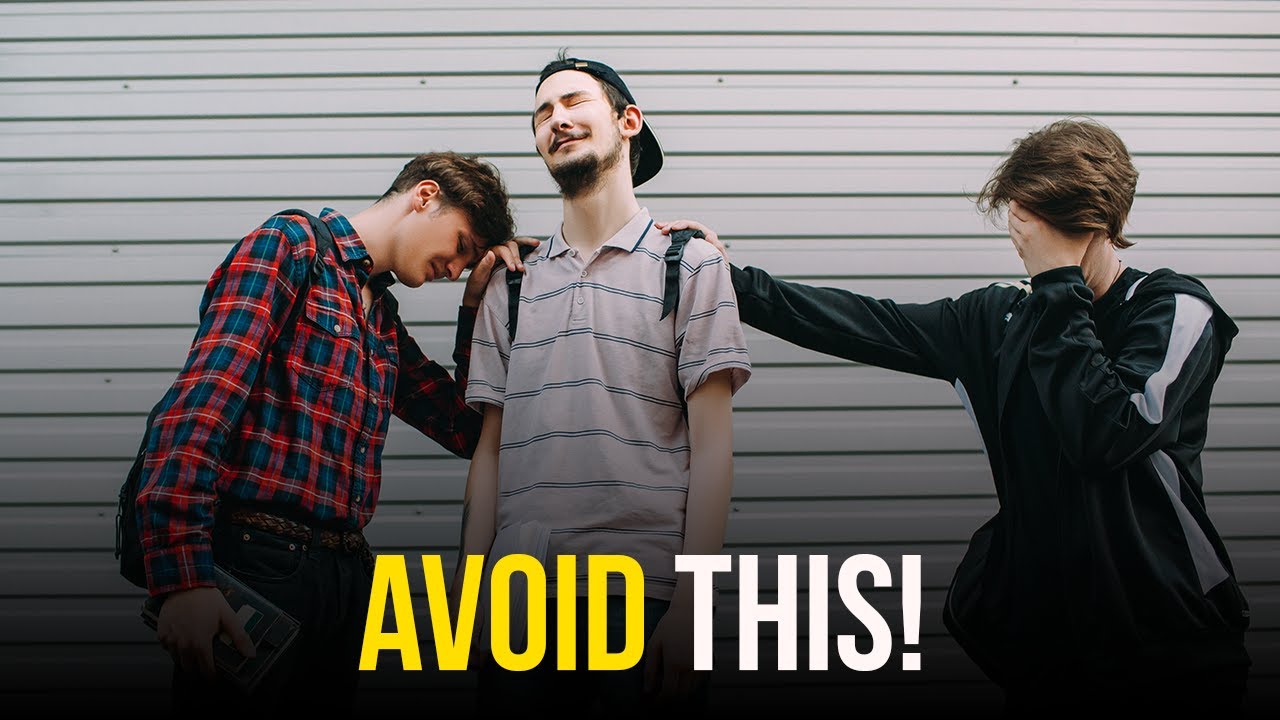 Looking For Love Cues? 4 Tactful Ways To Read Disinterest