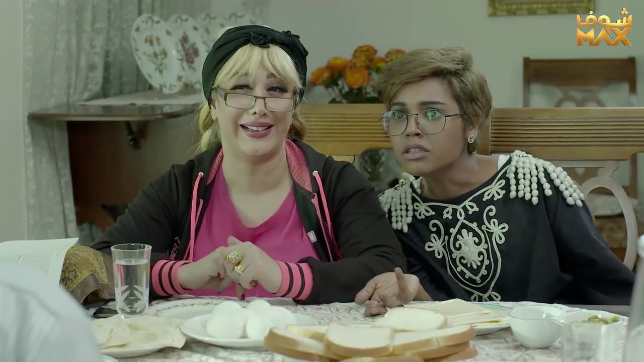 الدكتورة الأستاذة الخدامة! اول مرة نشوف خدامة جذي😂 #جميل_و_مستحيل