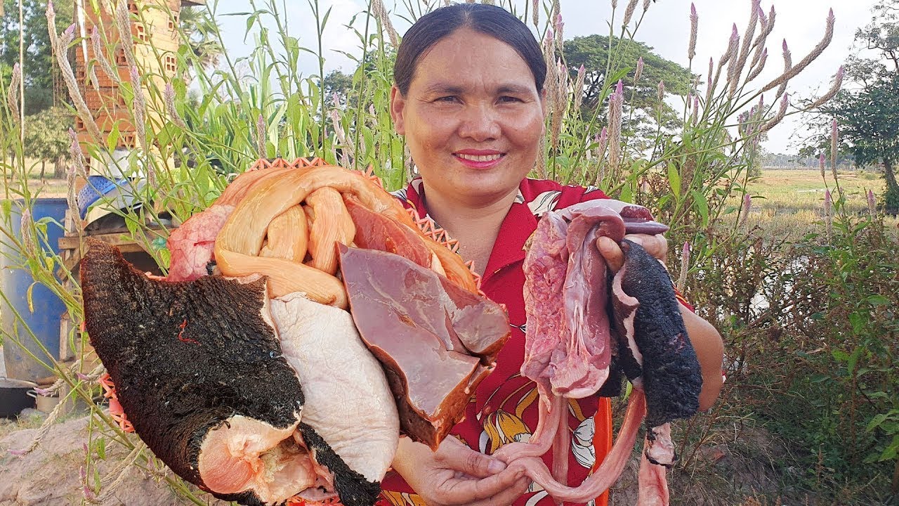 Rural Cooking Life | Traditional cooking beef belly recipe