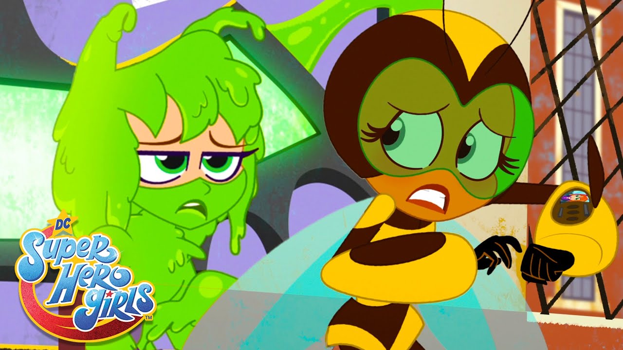 Technology Trouble 📡 | DC Super Hero Girls