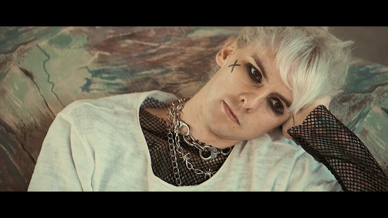 Story Untold - gxxgle maps [Official Music Video]