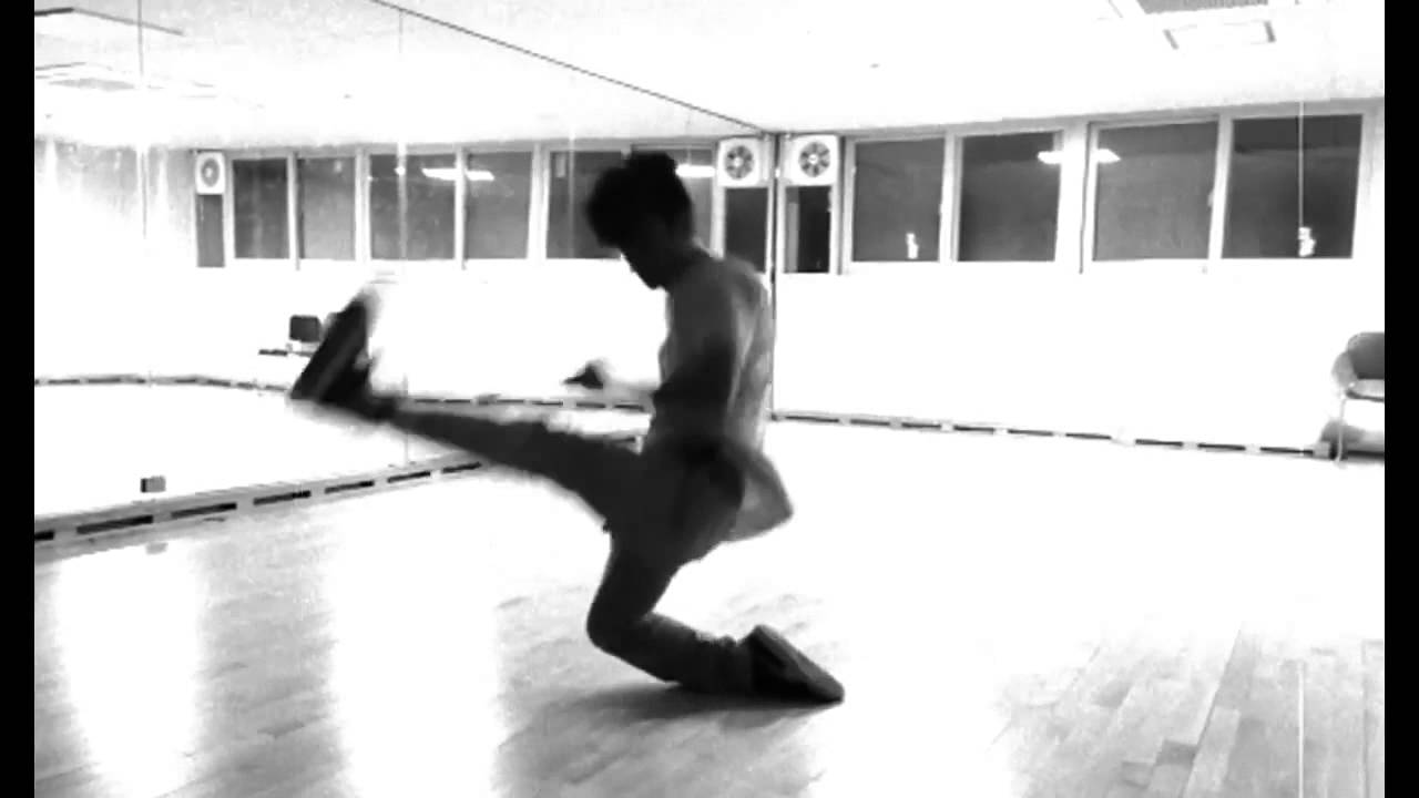 Double Raw BLOW UP - Bboy Zoot & Edward [chrome heartz] / allthatbreak.