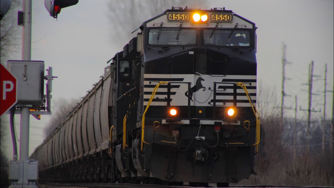 NS 42N passes Flint at MP 11.