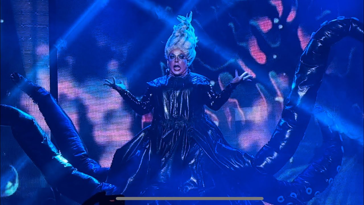 Gysella Popovick - NOITE HOLLYWOOD - “ÚRSULA - Pequena Sereia - Blue Space - 12/08/2023  #TVPOPOVICK