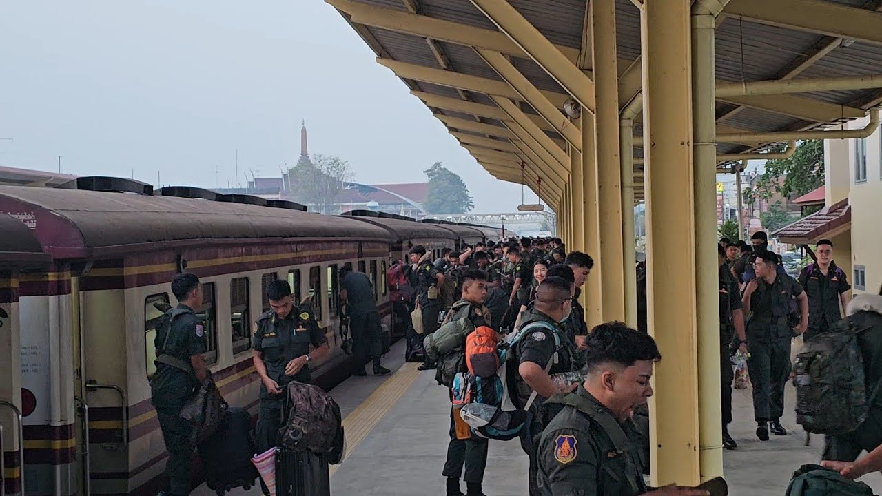 รด.ลงชุดใหญ่ รถเร็ว 172 จอดบ้านโป่ง Rapid train 172 Su-ngai Kolok - Krungthep Aphiwat
