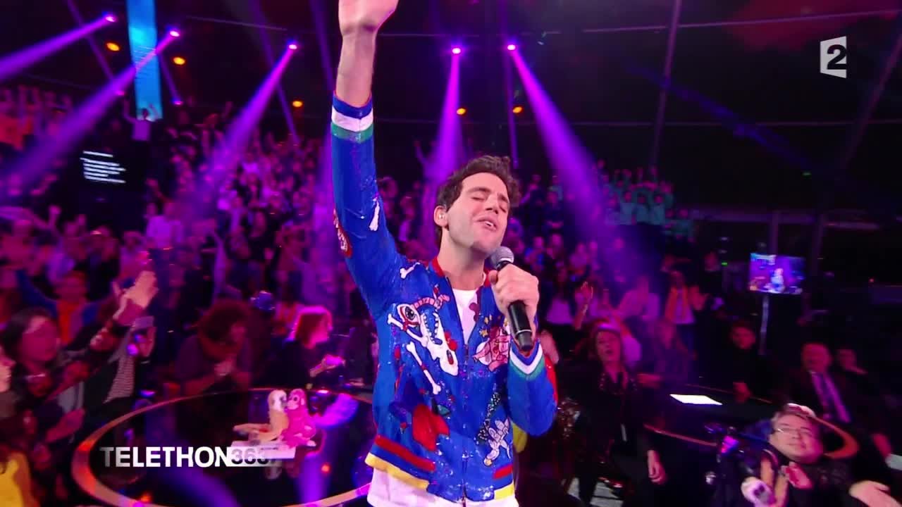 Mika chante 