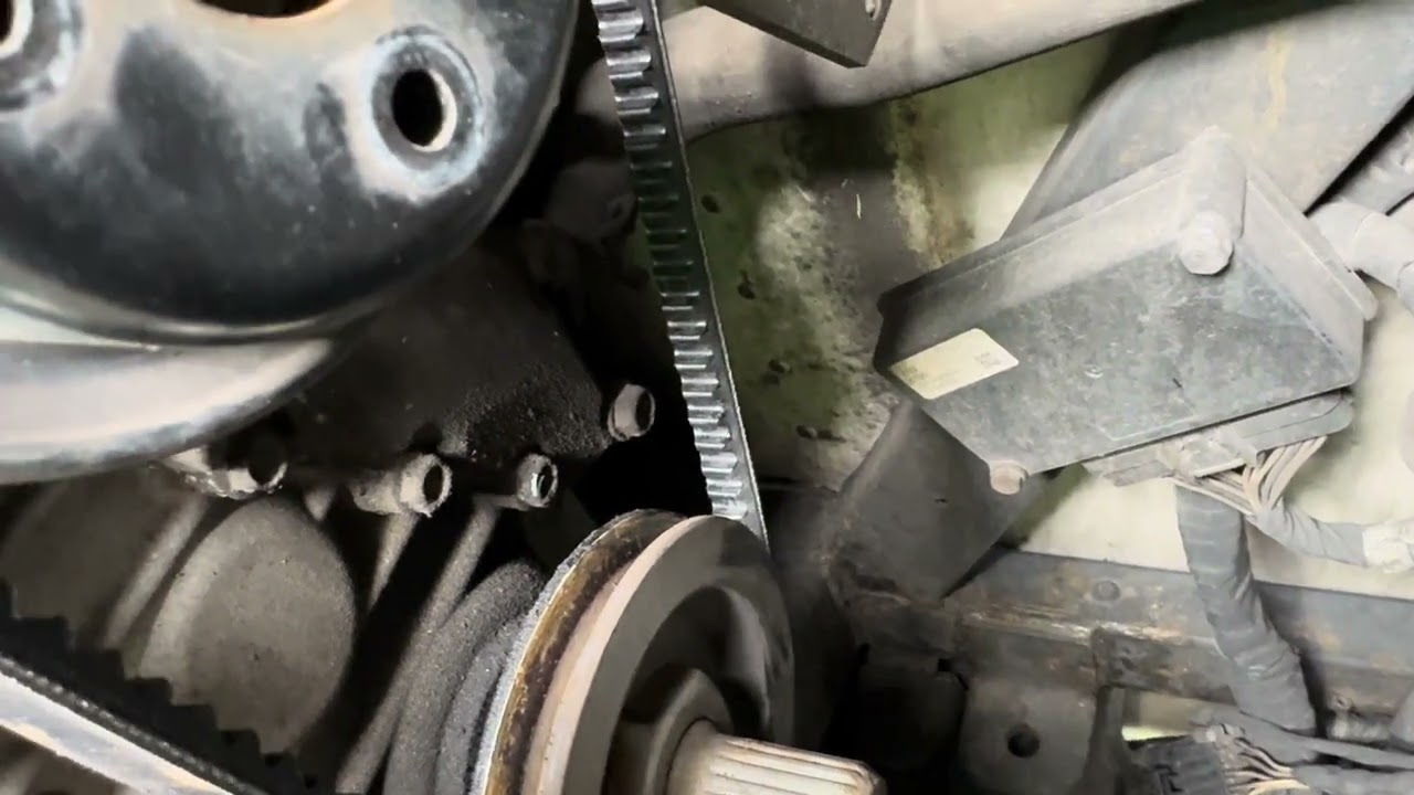 Carrier Reefer Alternator Belt Replacement | Reefer Belt change