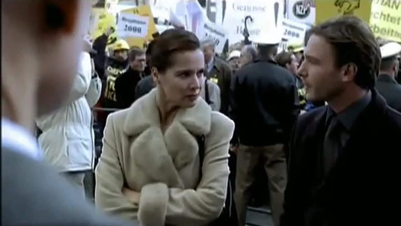 The Hostile Takeover - Feindliche &Uuml;bernahme - althan.com (2001) - full movie