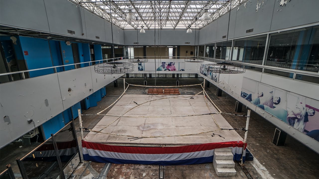 Beautiful Abandoned Gym | Former Reynolds Metals Headquarters