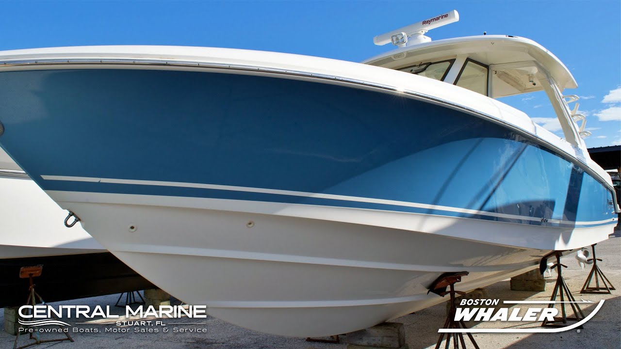 Sold: Premium 2019 Boston Whaler 350 Realm Triple Power, Full Luxury | Central Marine Stuart, FL
