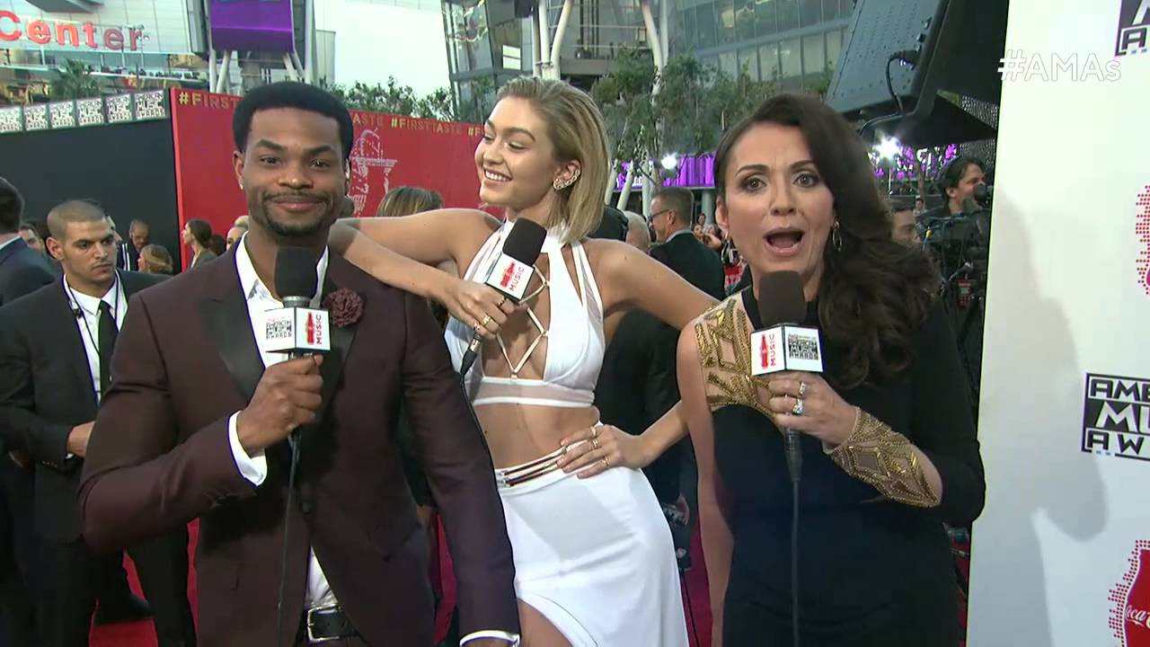 Gigi Hadid Red Carpet Interview - AMAs 2015