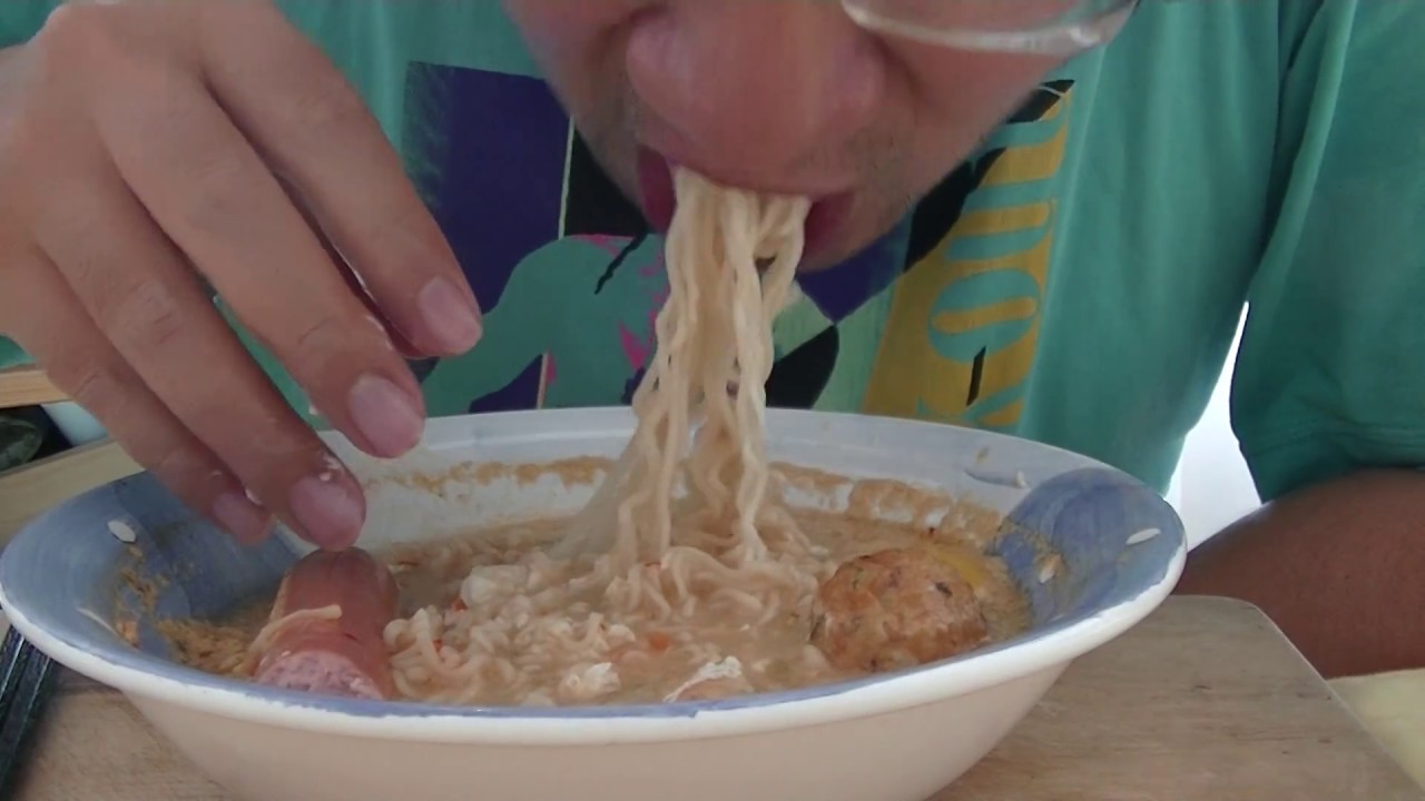 How 2 Properly Eat Maggi Hot Cup (Relax macha, Relax)
