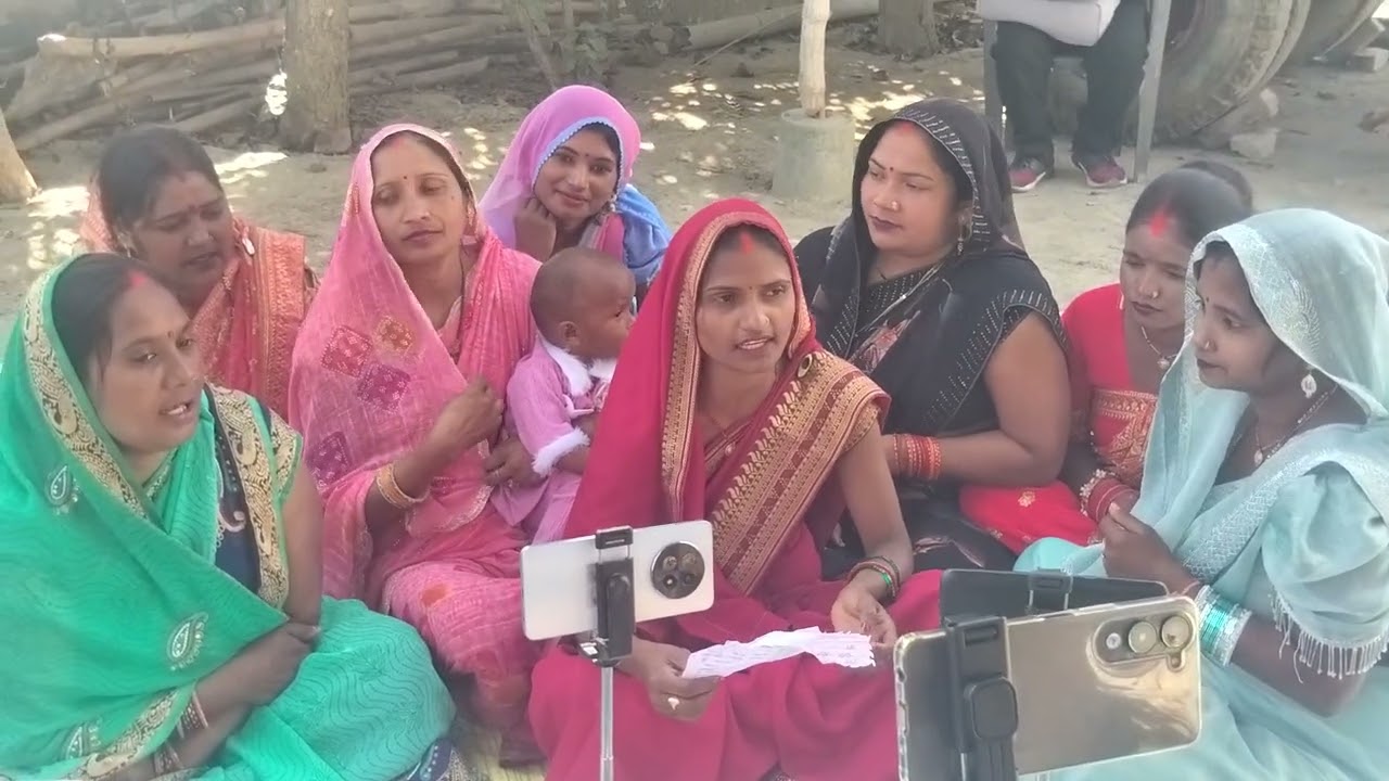 बहुत ही प्यार चुटकुला गीत हैं आप लोग का स्वागत है हमारे चैनल में तो आप लोग सब्सक्राइब करें कमेंट 🙏🙏