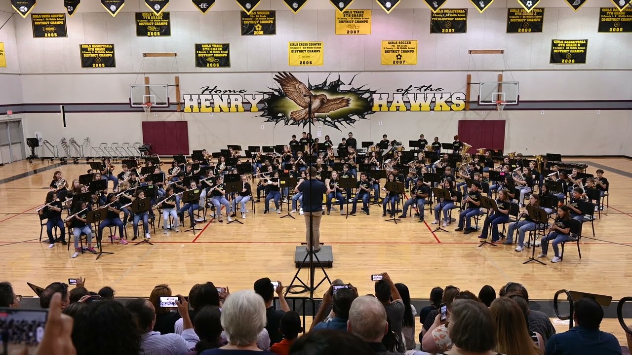 Chisholm (4k) - Henry Middle School Beginner Band (6th grade)