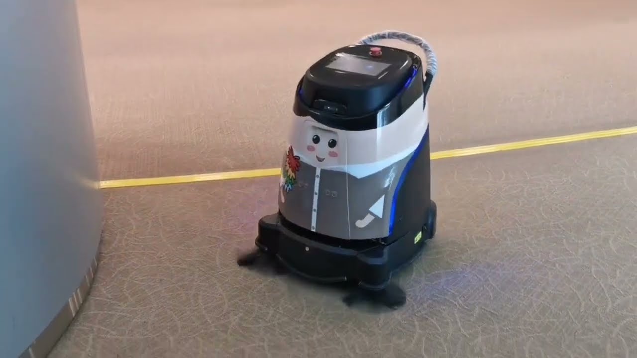 Vacuum 40 | Gausium Industrial Robot Vacuum at Singapore Expo