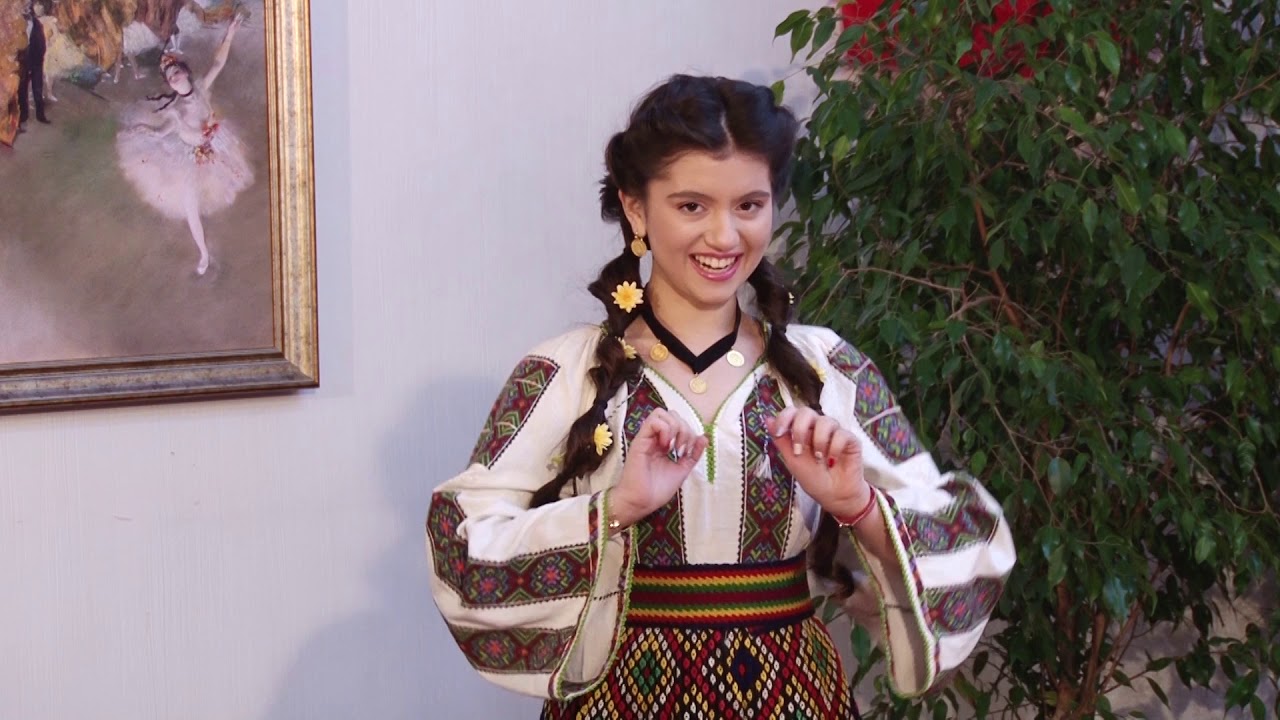 Elena Lorena POTÂRCĂ  -  Uite luna cum se uită (cover - Delia BARBU)