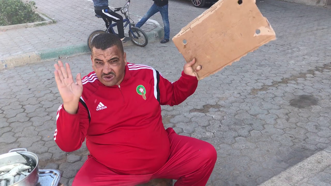 Simo Daher  - نيبا عارض على الجمهور لفطور بشواية ديال السردين