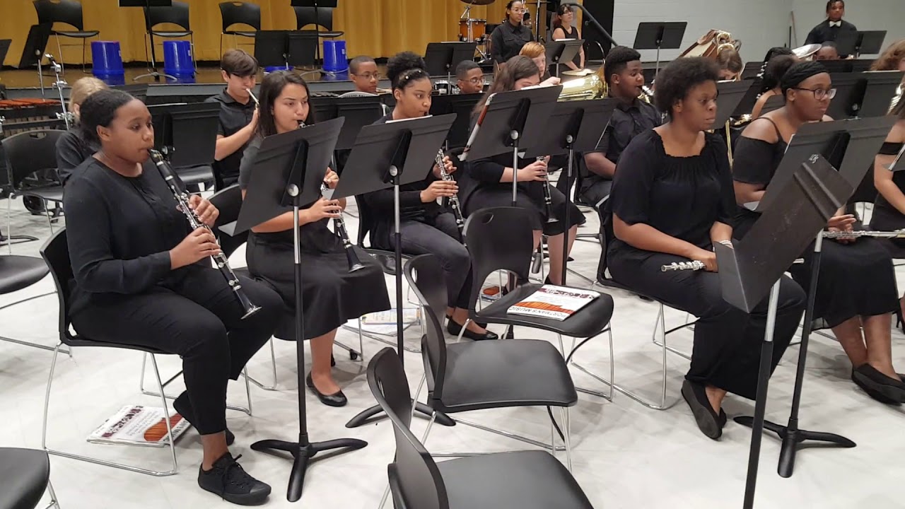 The Lincolnshire Posy, by the Liberty County High School Chamber Winds