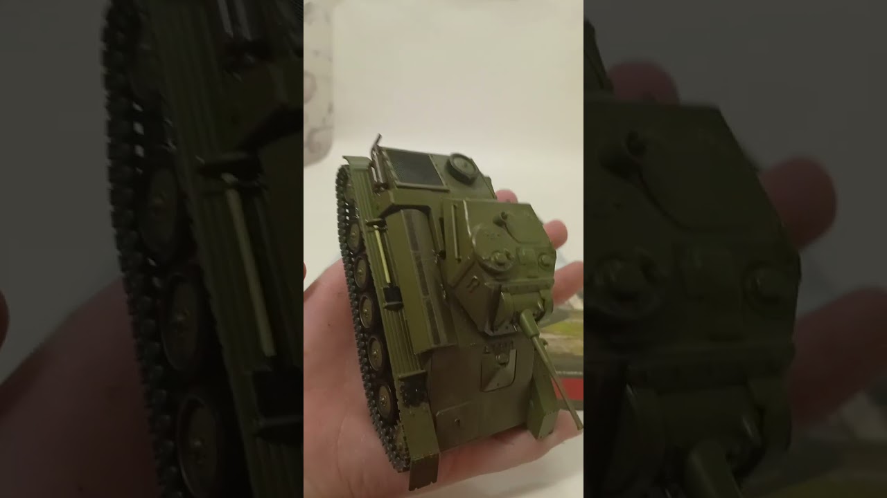 Коллекционная модель советского танка т80 1942года в масштабе1:43наши танки выпуск45старая коллекция