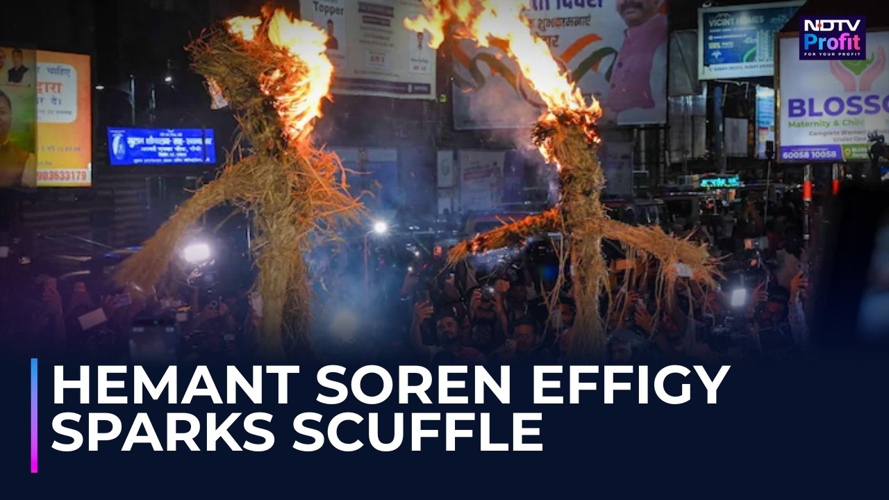 Ranchi Protest Escalates: JPSC-JSSC Aspirants Target Hemant Soren, Rahul Gandhi With Effigy Burning