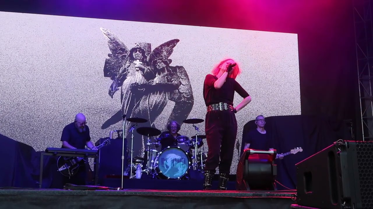 Garbage -You look so fine Live - London Ontario