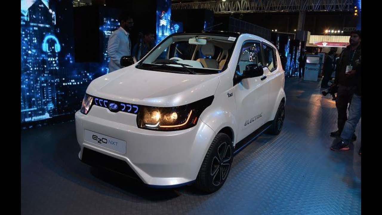 Mahindra e2o NXT - Interior and Exterior