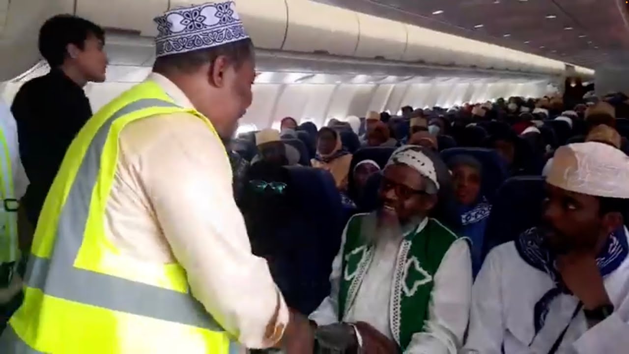 Hadj 2025 : Les pèlerins comoriens à bord de l'avion - départ imminent