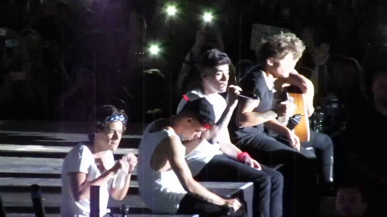 One Direction - Little Things - Hershey Park Stadium (7/6/13)