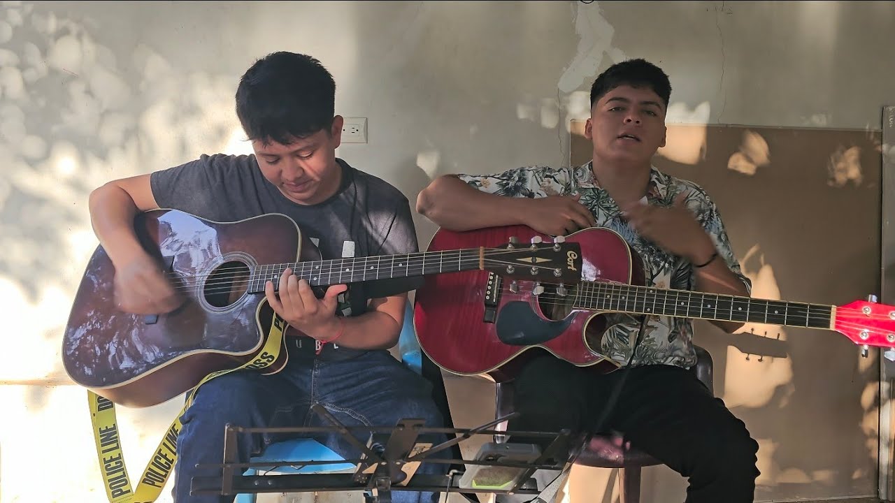 Corazóncito Tirano Y Esos Lindos Ojitos Asules Puras Rancheras del Chalino