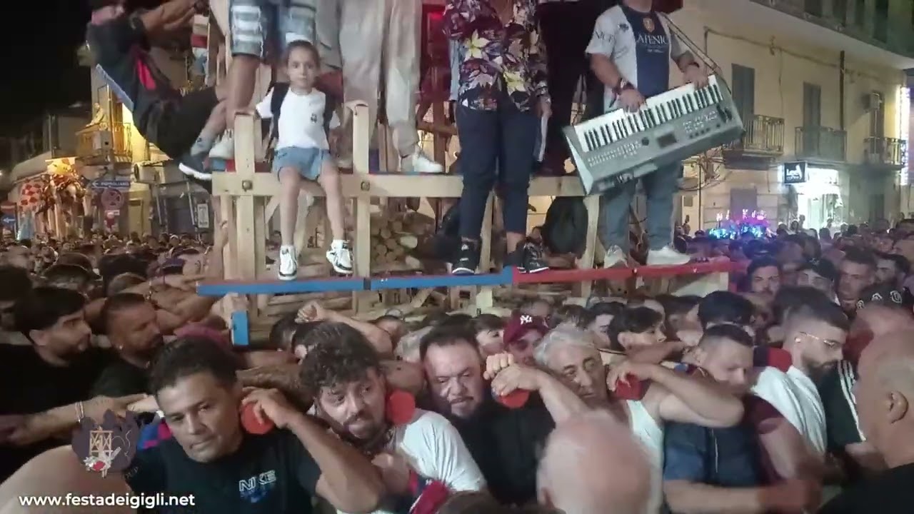Brusciano 2025 - P.za Uragano Giglio Spogliato