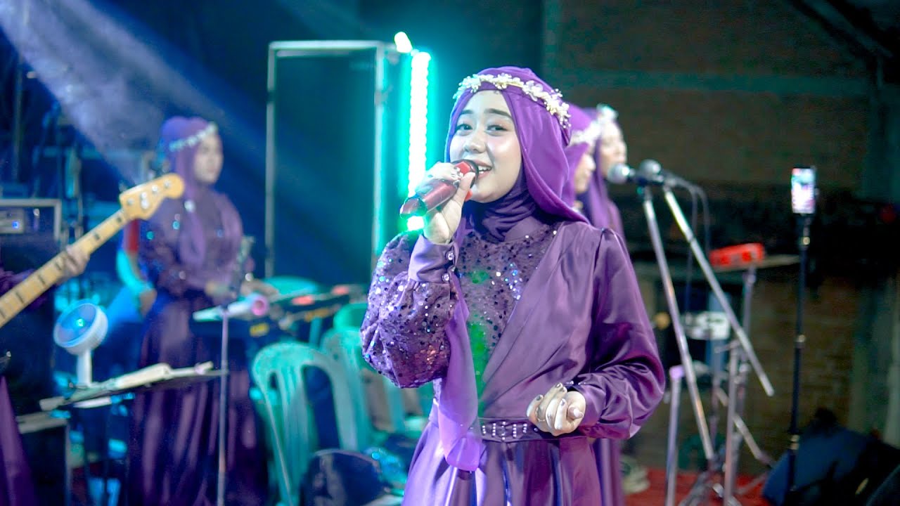 MUNAFIK - DINDA ORKES PUTRI ANNISA DEMAK
