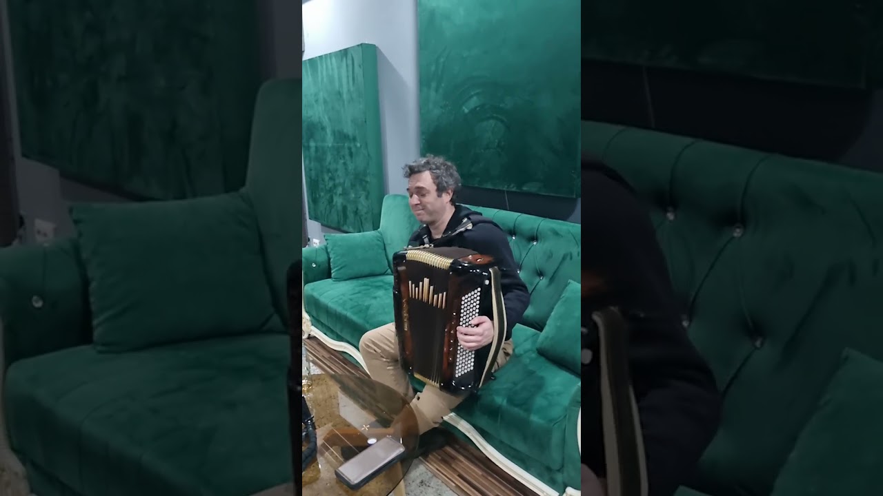 Hora Miscata Medley, Oltenia and Hora Caval în Bucharest