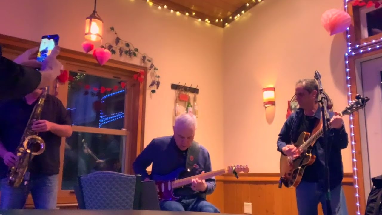 Cover of While My Guitar Gently Weeps by George Harrison Hi Flyers trio