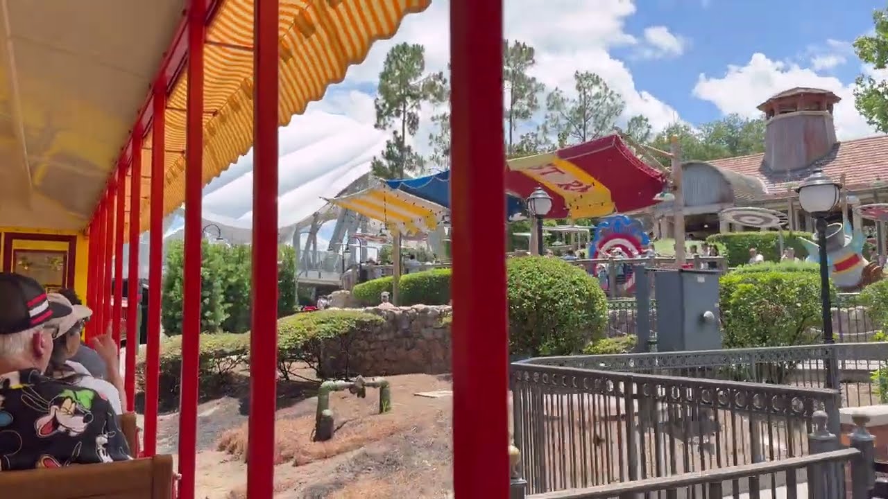 🏰WDW Walt Disney World Railroad / Steam Whistle  Sounds So Good #disneyeveryday 鉄道 #海外ディズニー