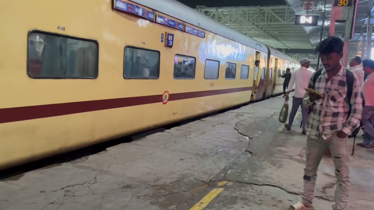 #narasapur express#lingampally  to narsapur #timings #9.50pm##trainjourney#travelvlog #trending 