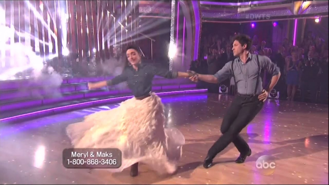 Maksim Chmerkovskiy & Meryl Davis dancing Viennese Waltz on DWTS 5 12 14