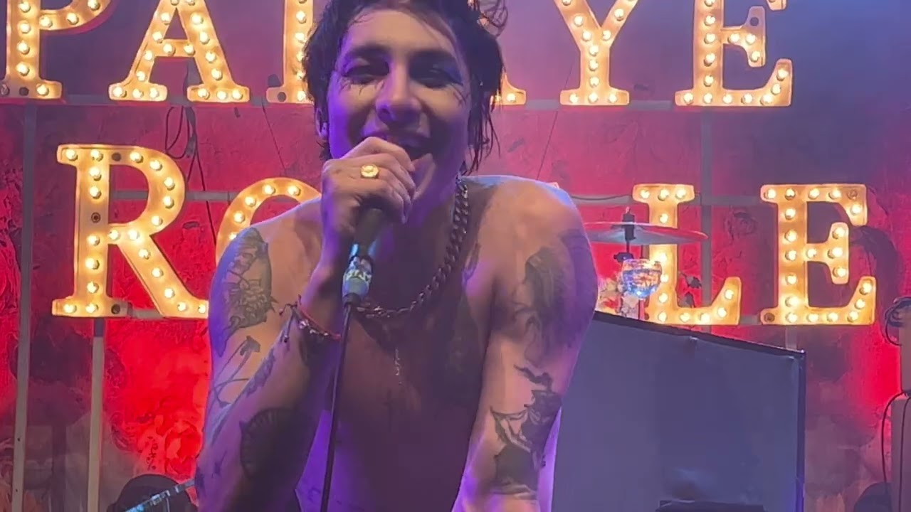 Palaye Royale Ma Chérie Vienna
