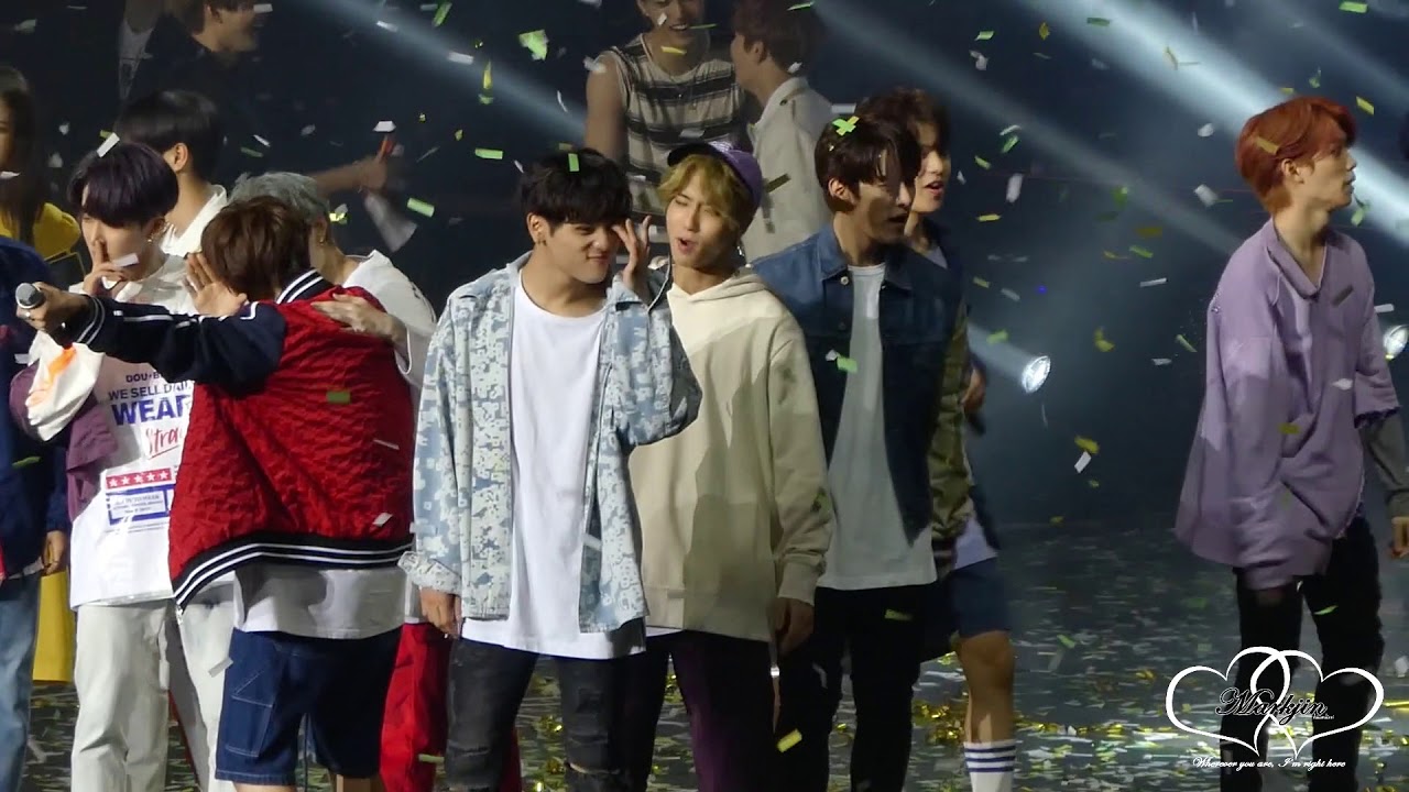 [KBS Music Bank Berlin] Stray Kids - Ending (GangnamStyle) (ft. WannaOne) (FanCam)
