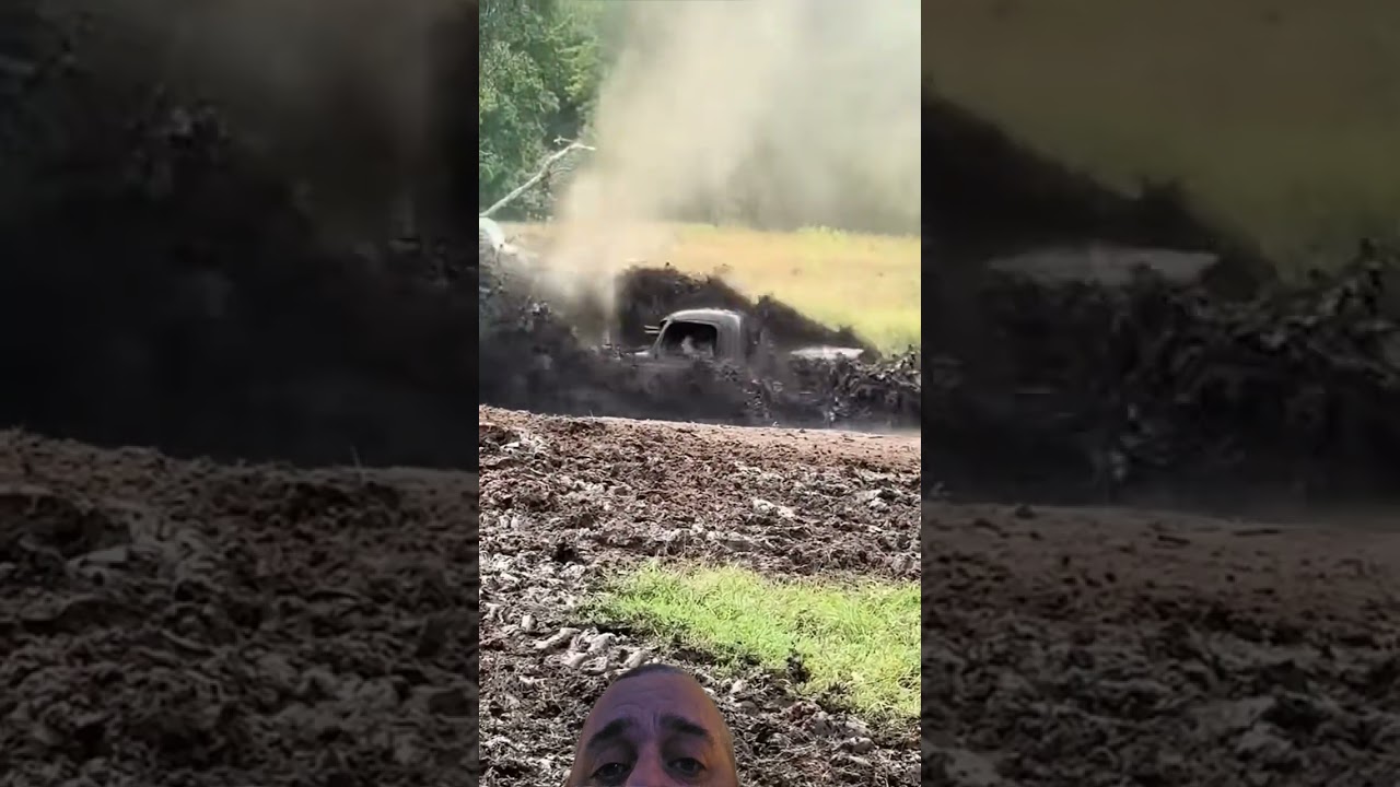 #megatruck #stuck #stuckinmud #offroad #mudbog #mudbogging #fyp #shorts #viralvideo #4x4 #4x4offroad
